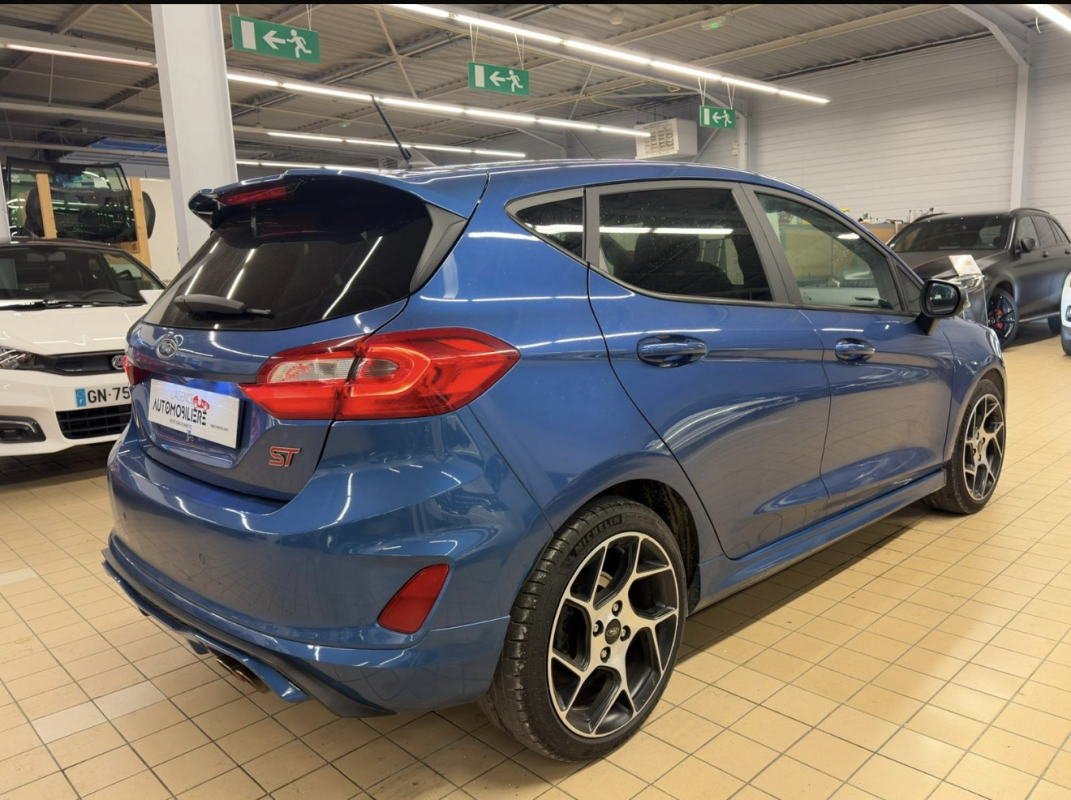 Ford Fiesta — 6