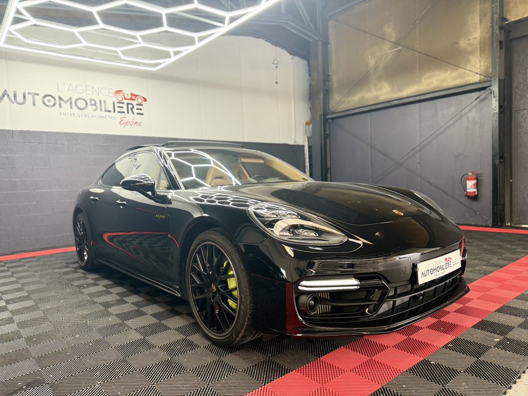 Porsche Panamera — 3