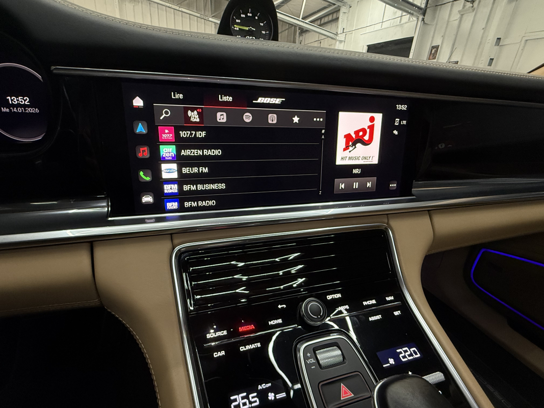 Porsche Panamera — 24