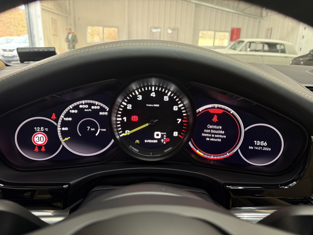 Porsche Panamera — 19