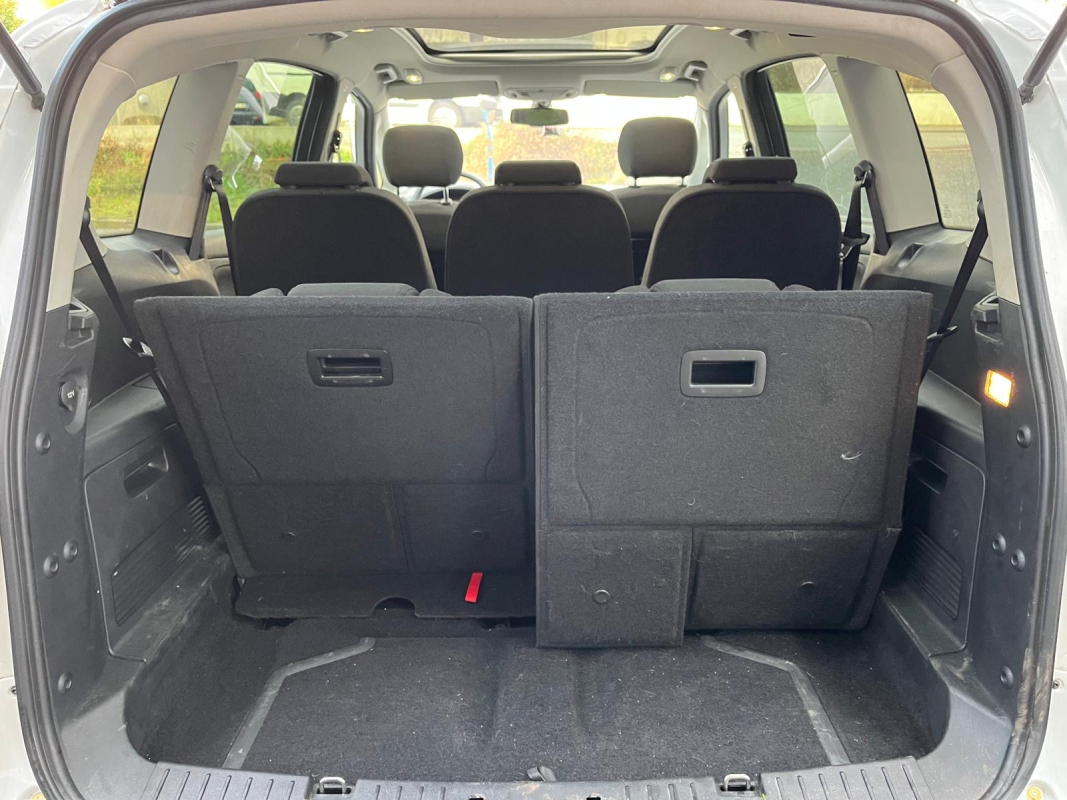 Ford S-Max — 24