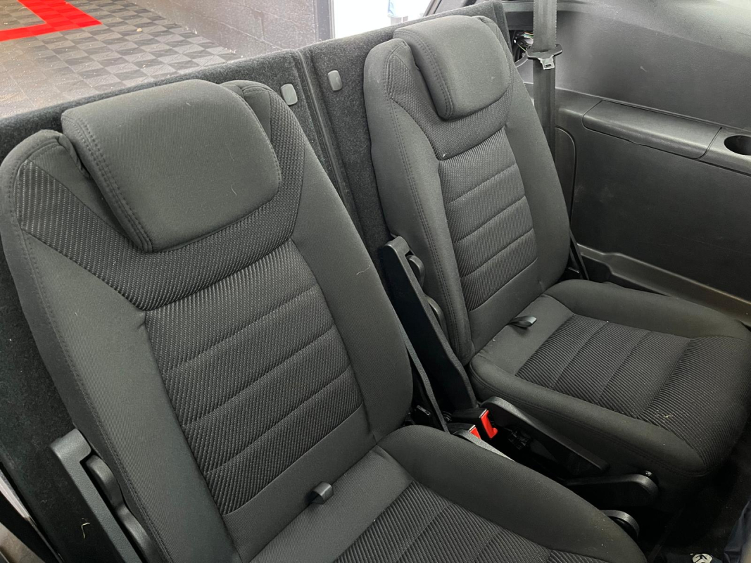 Ford S-Max — 25