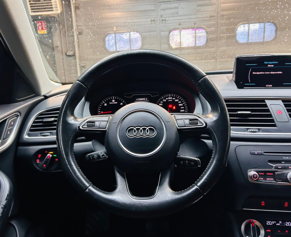 Audi Q3 — 12