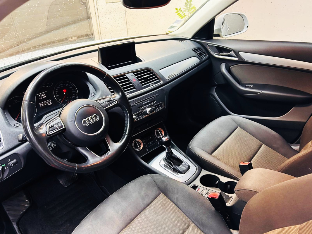 Audi Q3 — 10