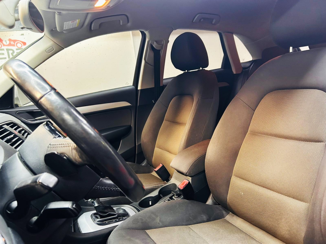 Audi Q3 — 11