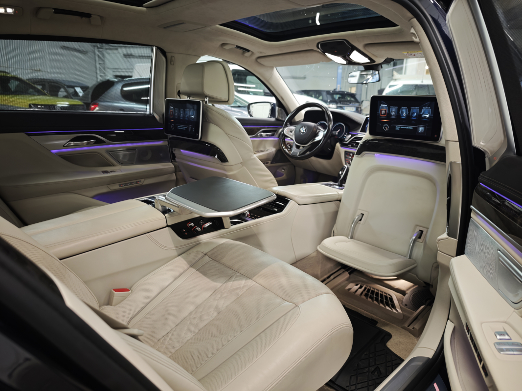 Bmw Série 7 — 27