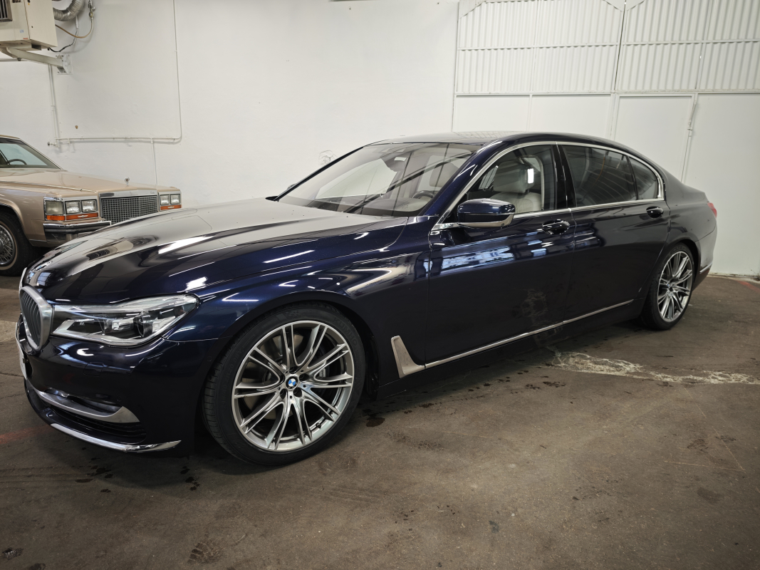 Bmw Série 7 — 21