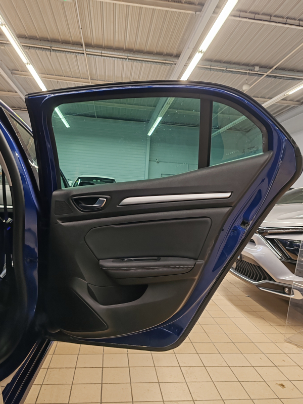Renault Megane — 30