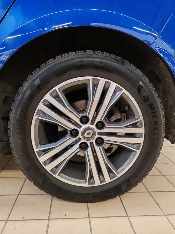 Renault Megane — 23