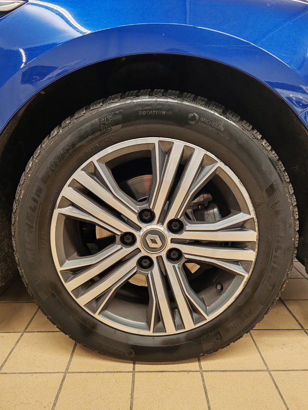Renault Megane — 24