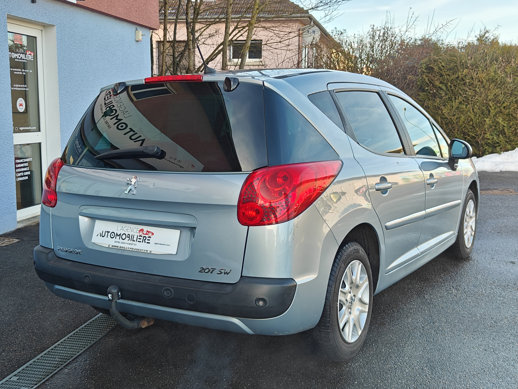 Peugeot 207 — 7