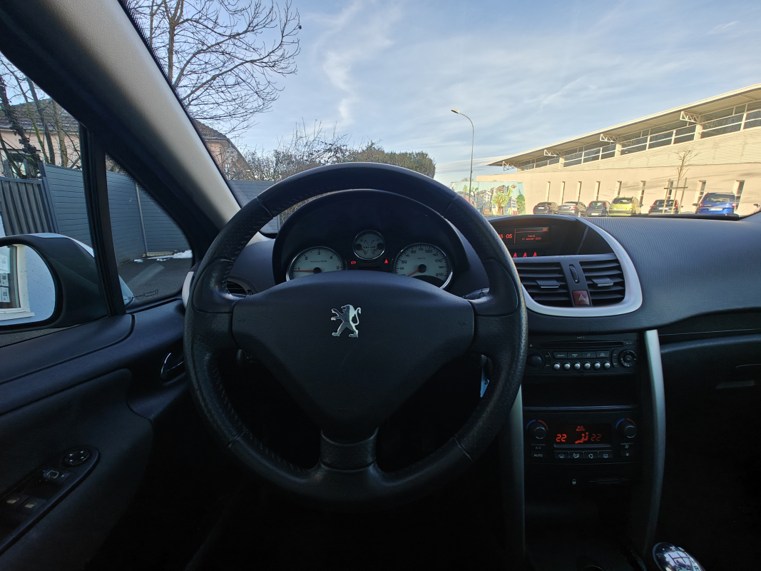 Peugeot 207 — 16