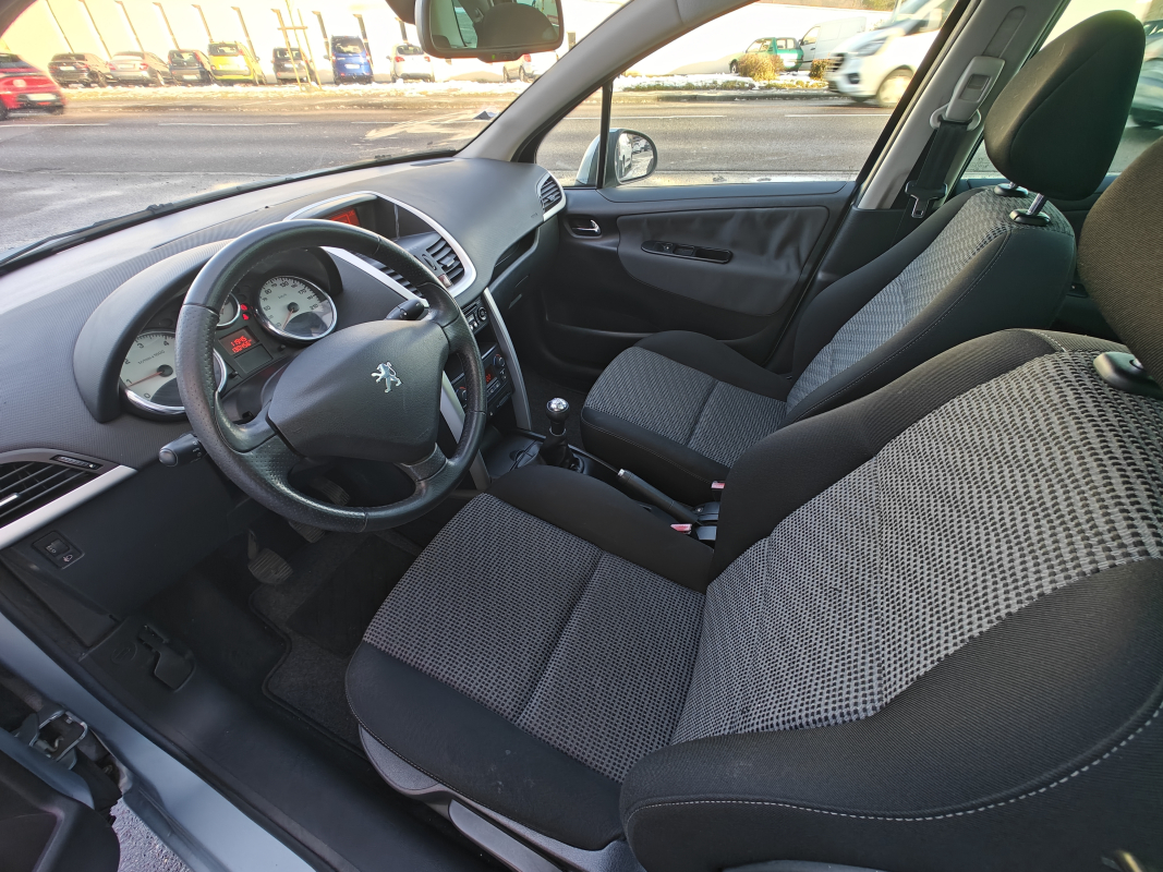 Peugeot 207 — 10