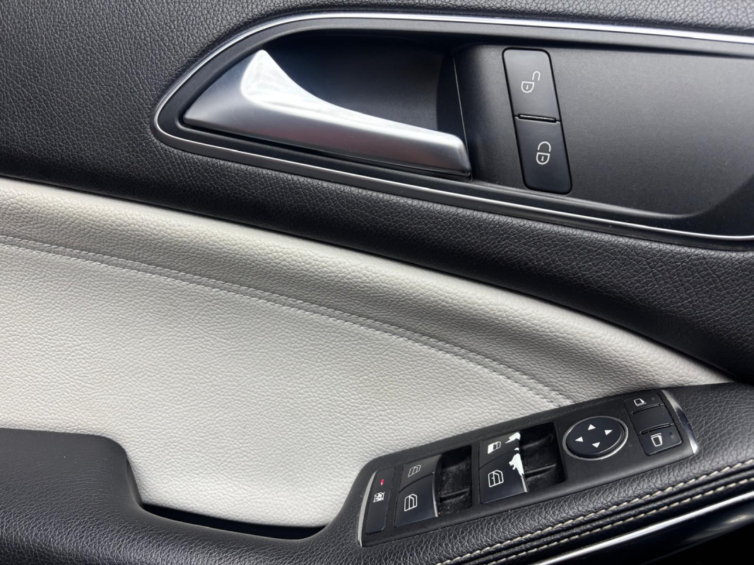 Mercedes Classe A — 28