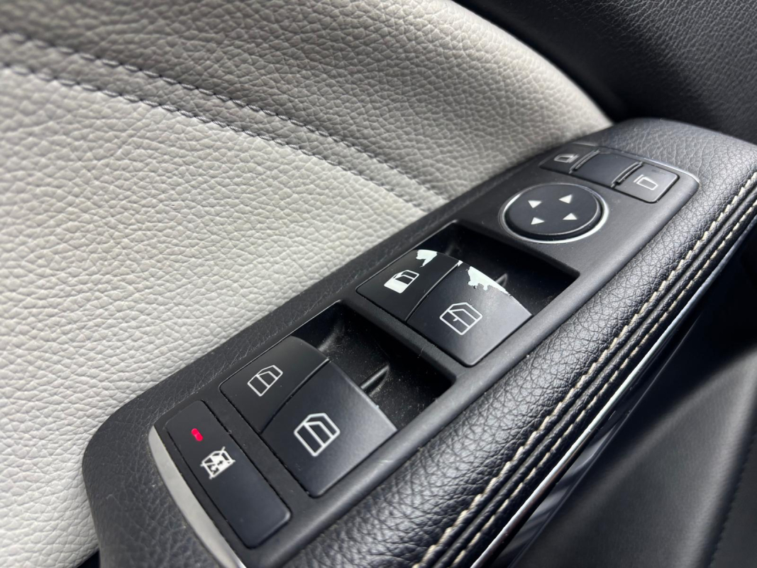 Mercedes Classe A — 18