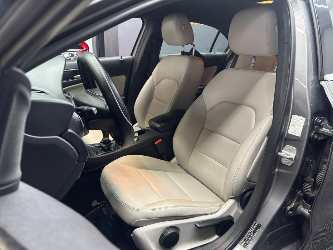 Mercedes Classe A — 12