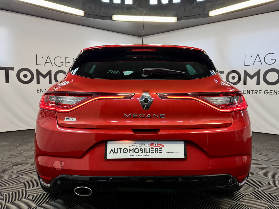 Renault Megane — 6