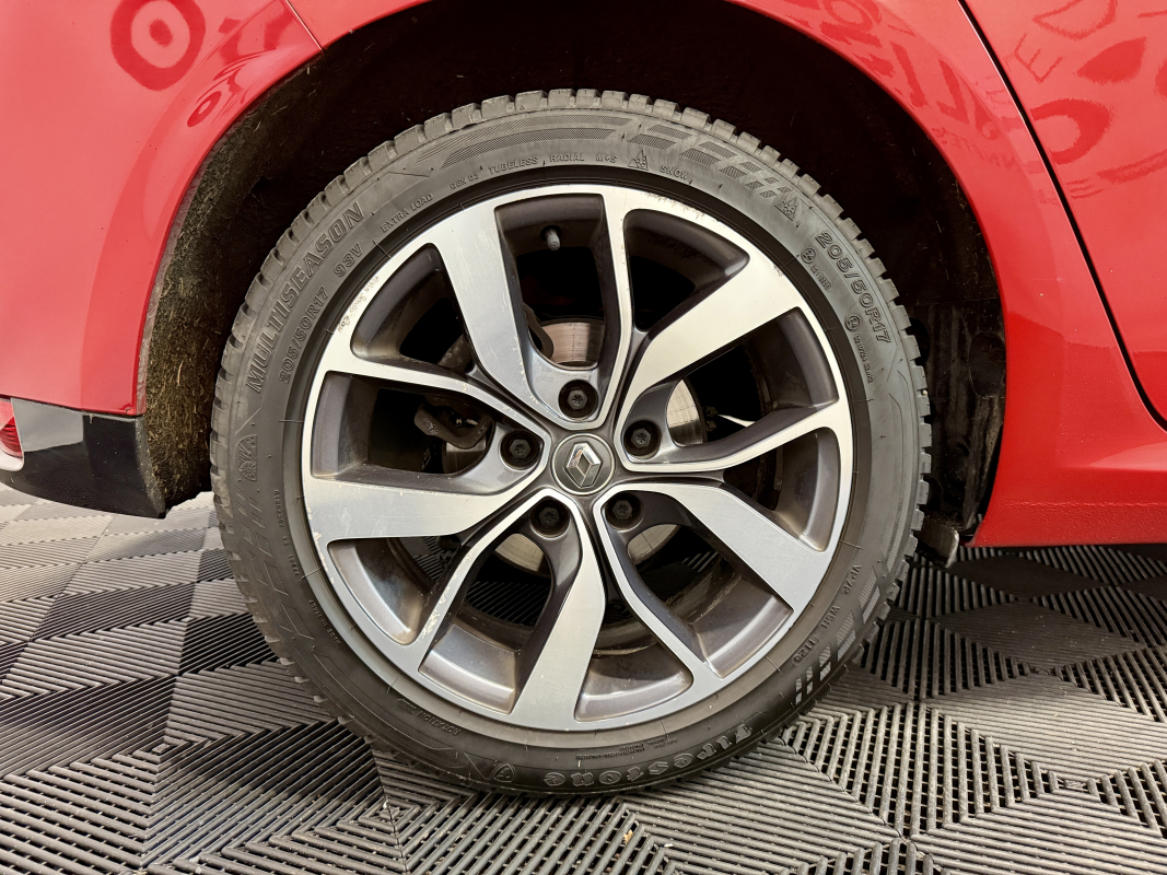 Renault Megane — 25
