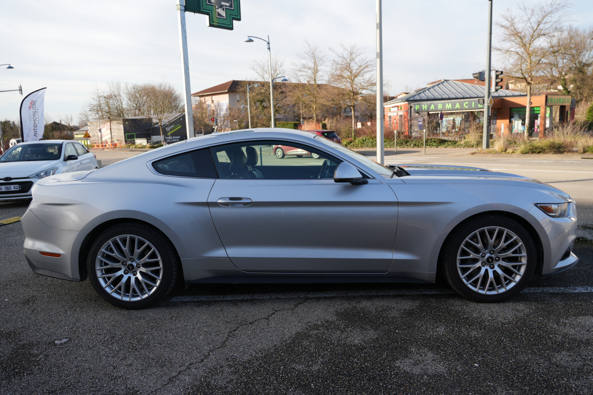 Ford Mustang — 5
