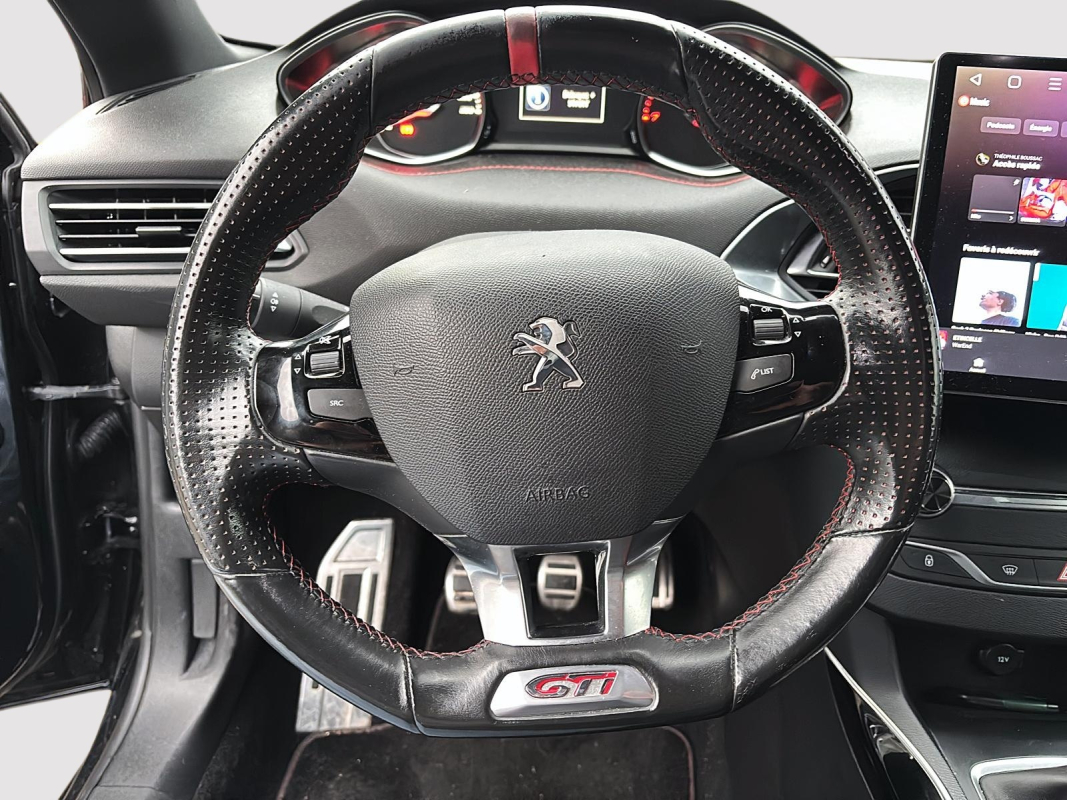 Peugeot 308 — 16