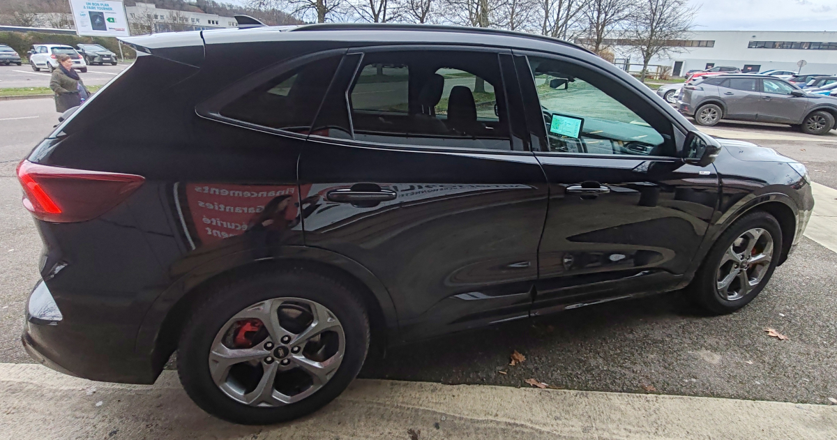 Ford Kuga — 11