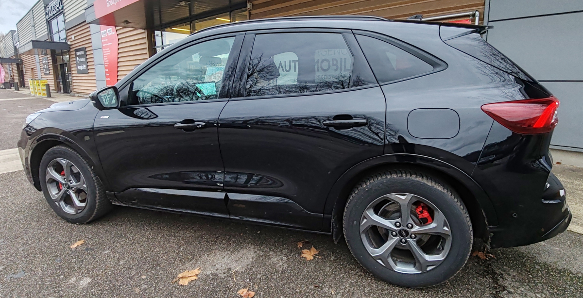 Ford Kuga — 14