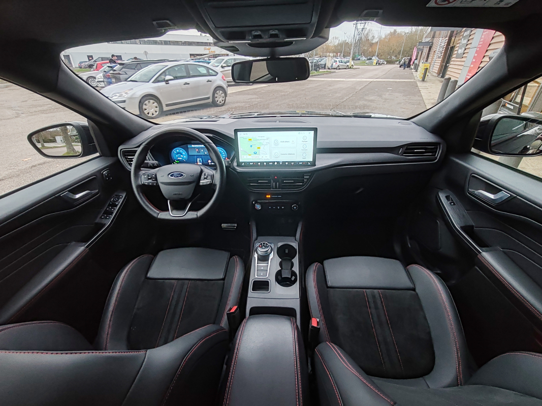 Ford Kuga — 17