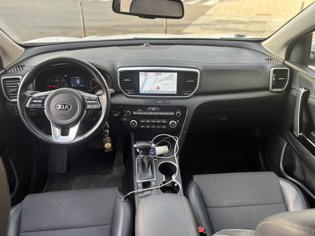 Kia Sportage — 12