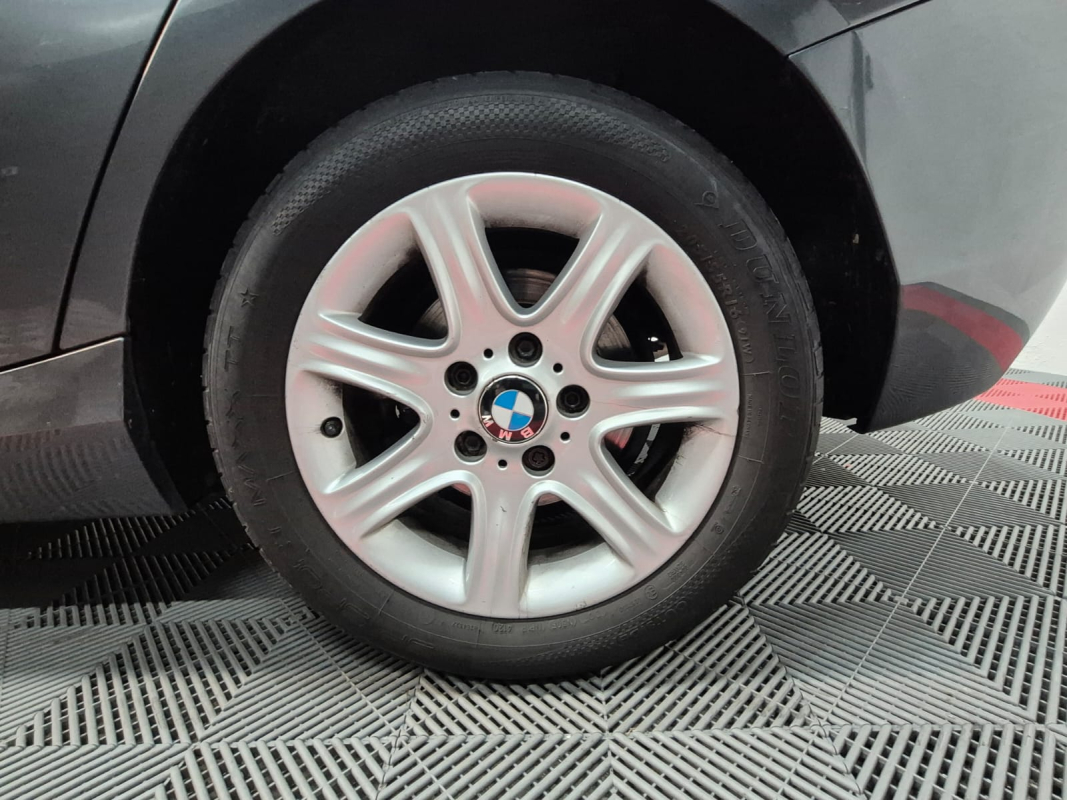 Bmw Série 1 — 24