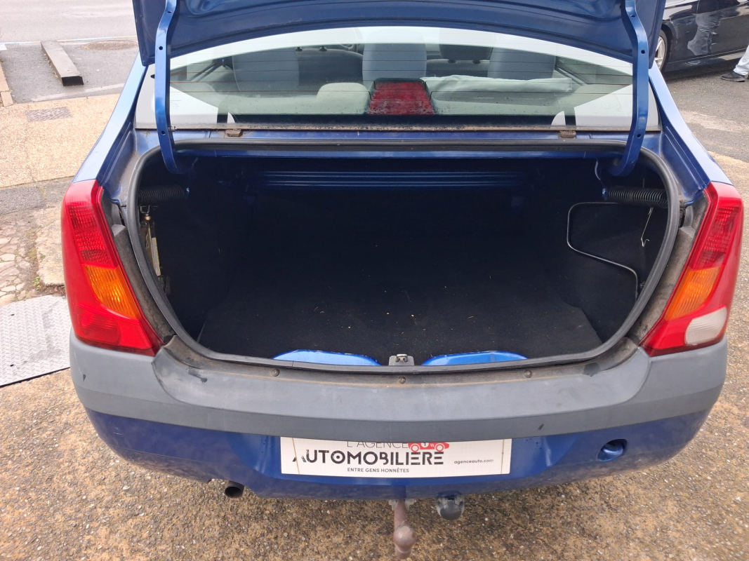 Dacia Logan — 14