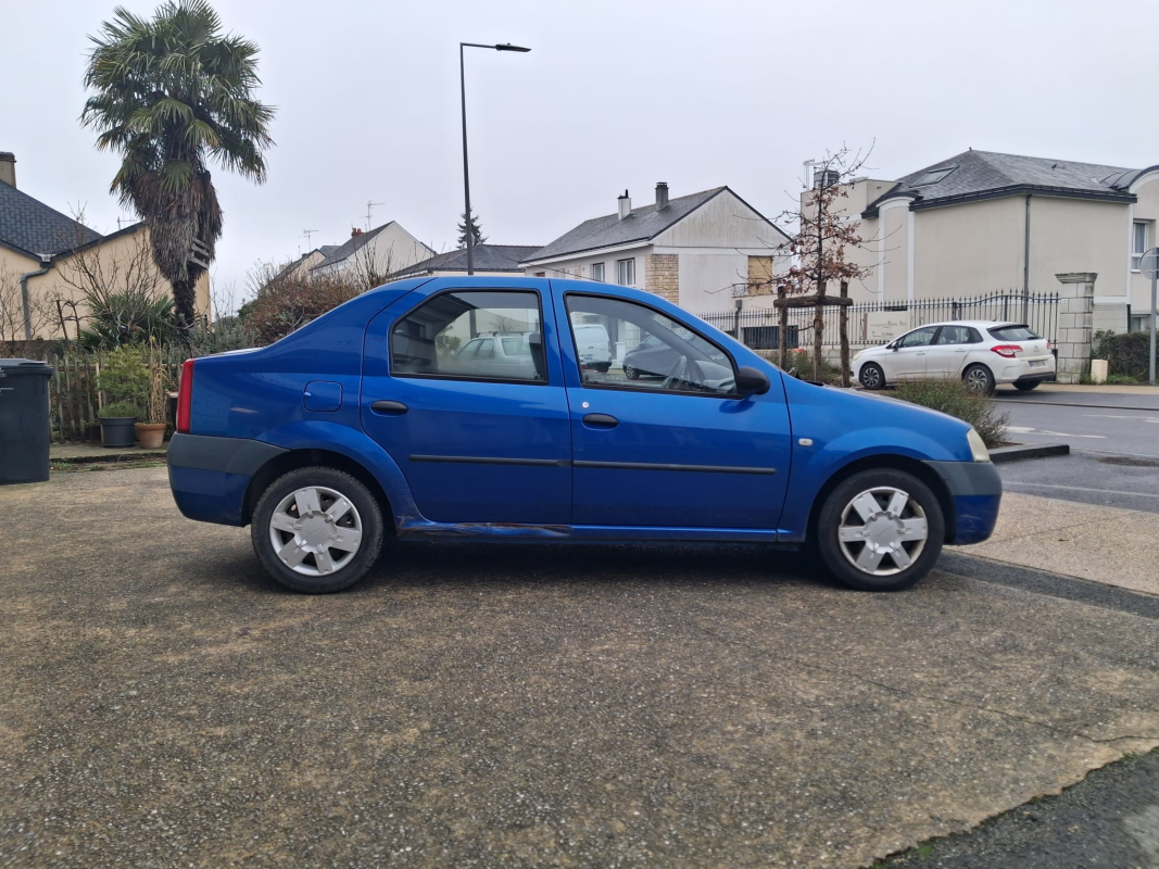 Dacia Logan — 4