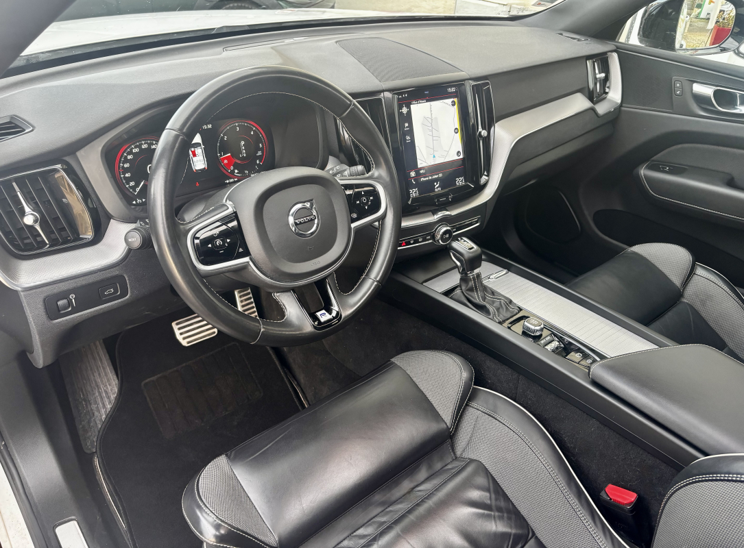 Volvo XC60 — 11
