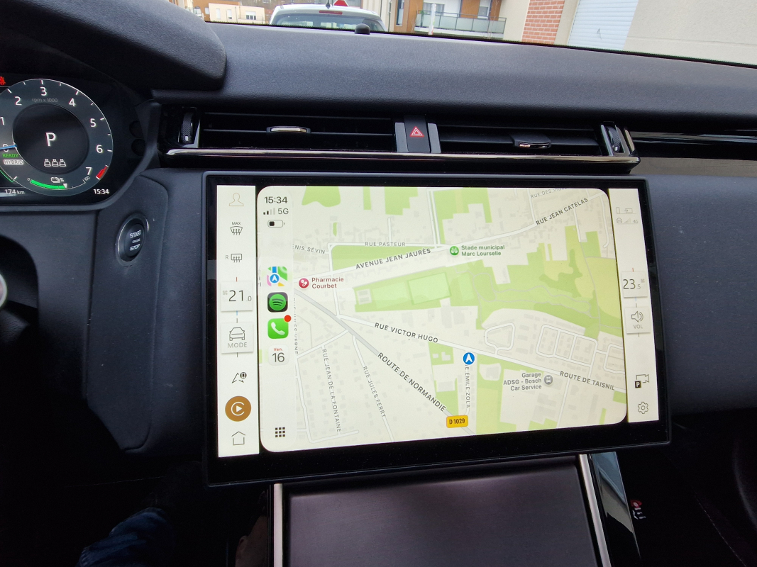 Land Rover Range Rover Velar — 29