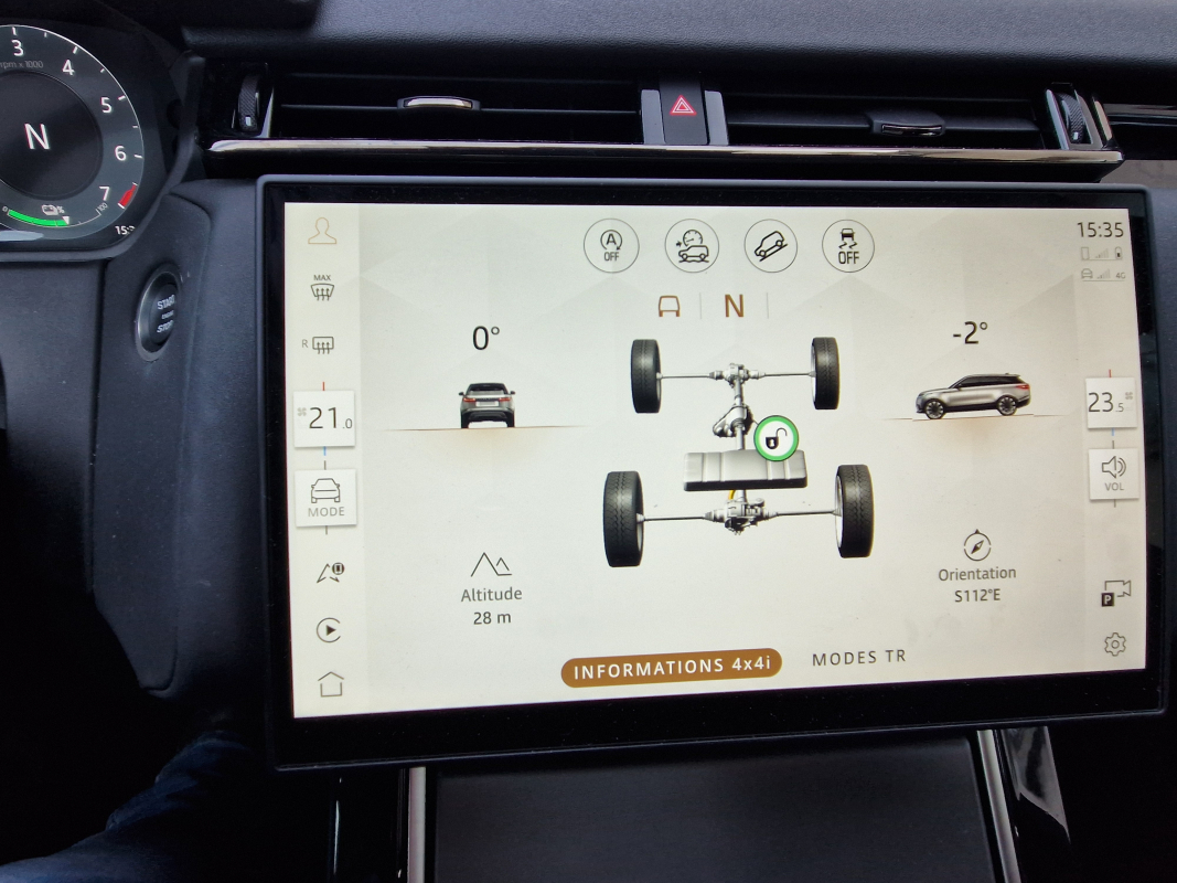 Land Rover Range Rover Velar — 32
