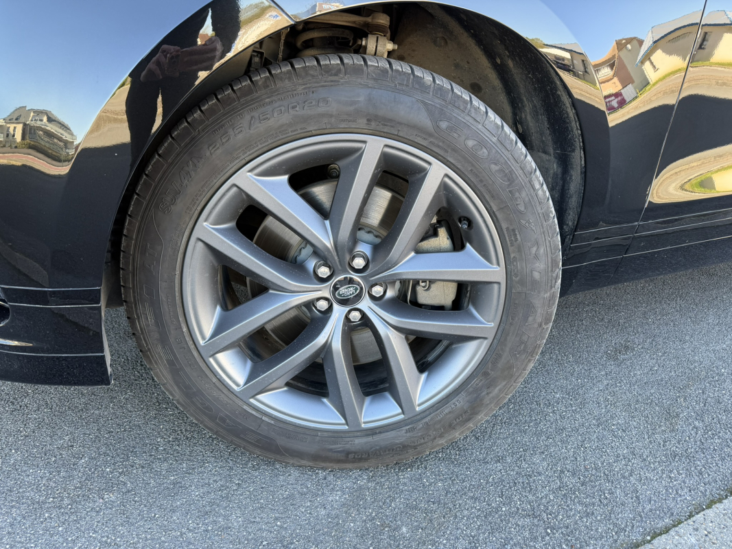 Land Rover Range Rover Velar — 40
