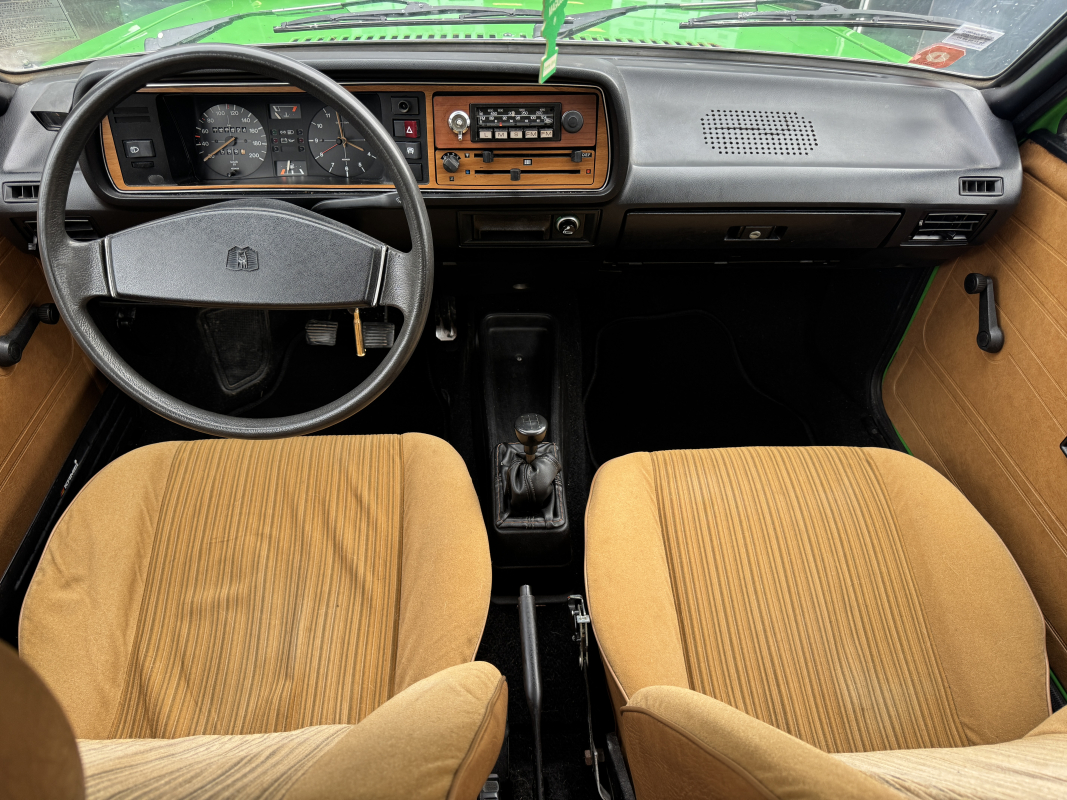 Volkswagen Passat — 19