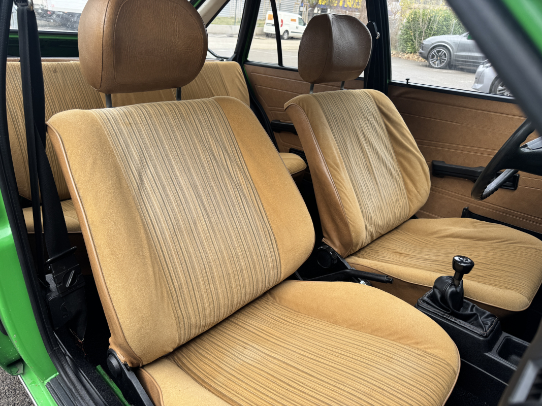 Volkswagen Passat — 30