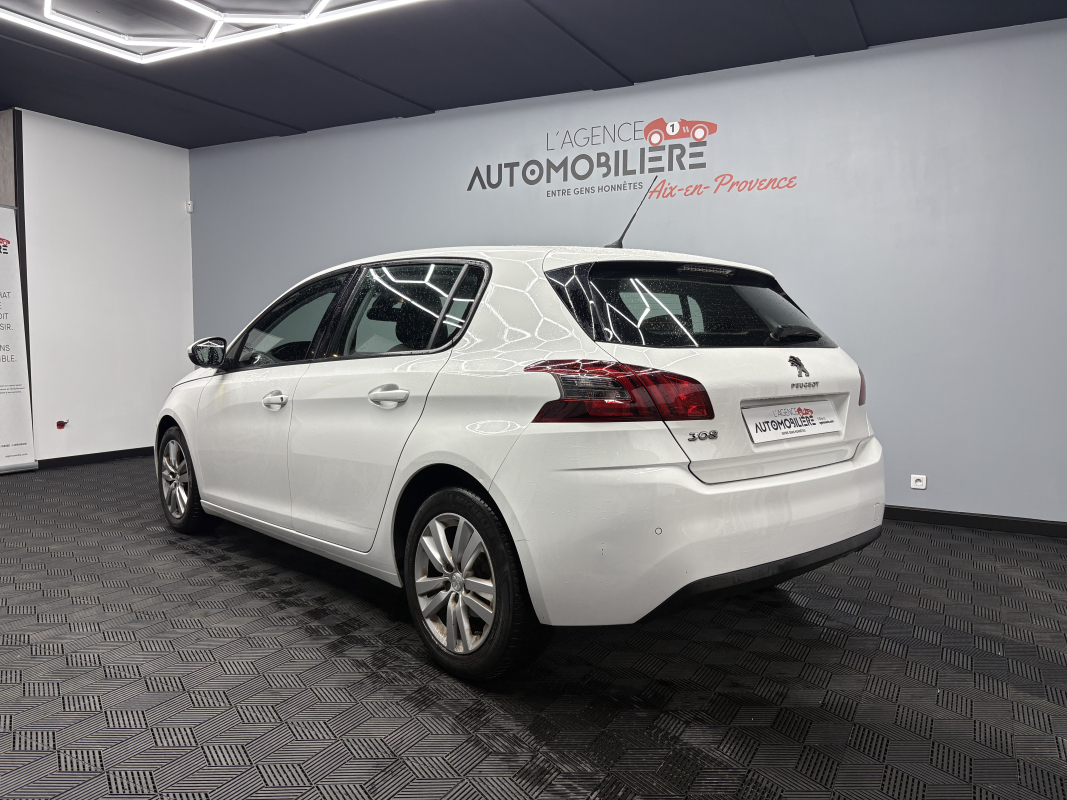 Peugeot 308 — 5
