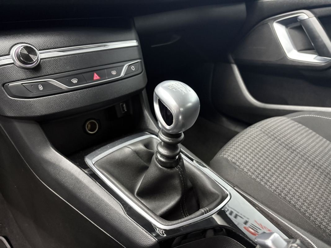 Peugeot 308 — 16