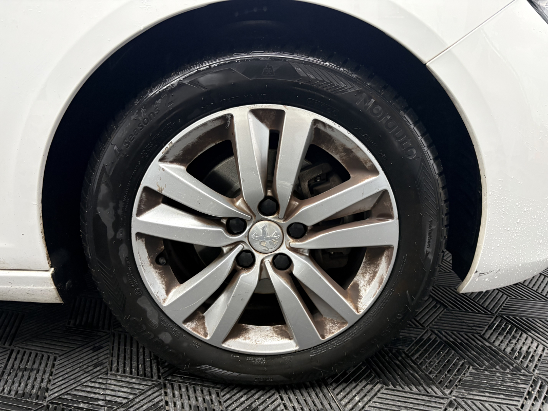 Peugeot 308 — 24