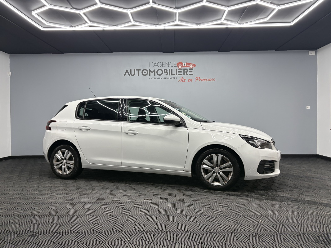 Peugeot 308 — 2