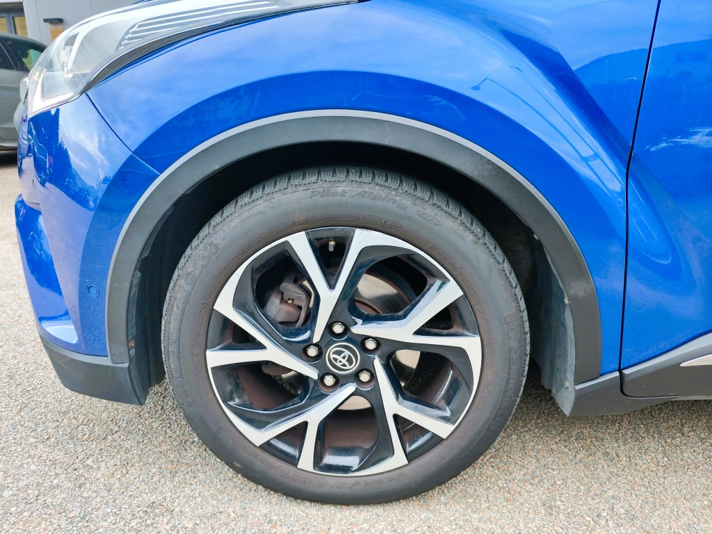 Toyota C-HR — 8