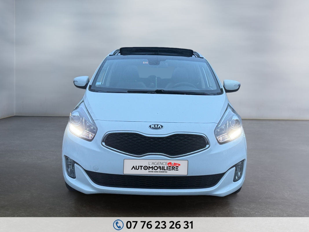 Kia Carens — 8