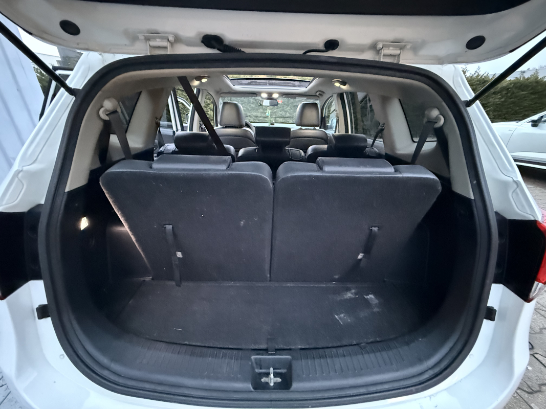 Kia Carens — 15
