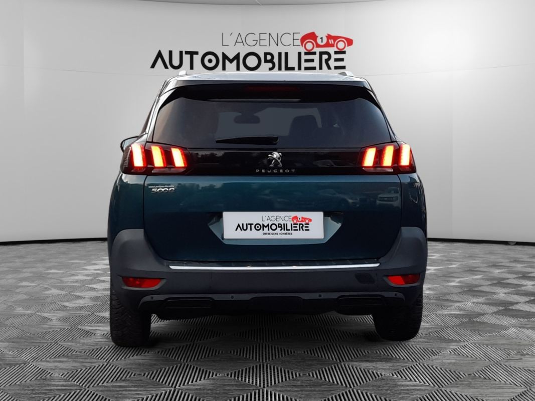 Peugeot 5008 — 6