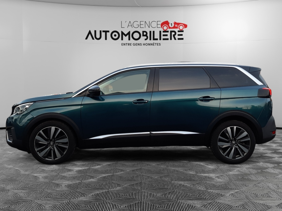 Peugeot 5008 — 8