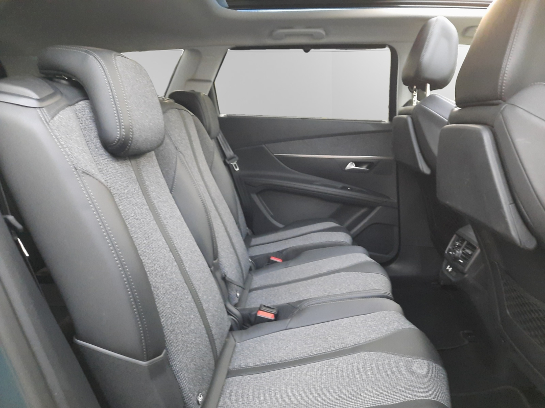 Peugeot 5008 — 25