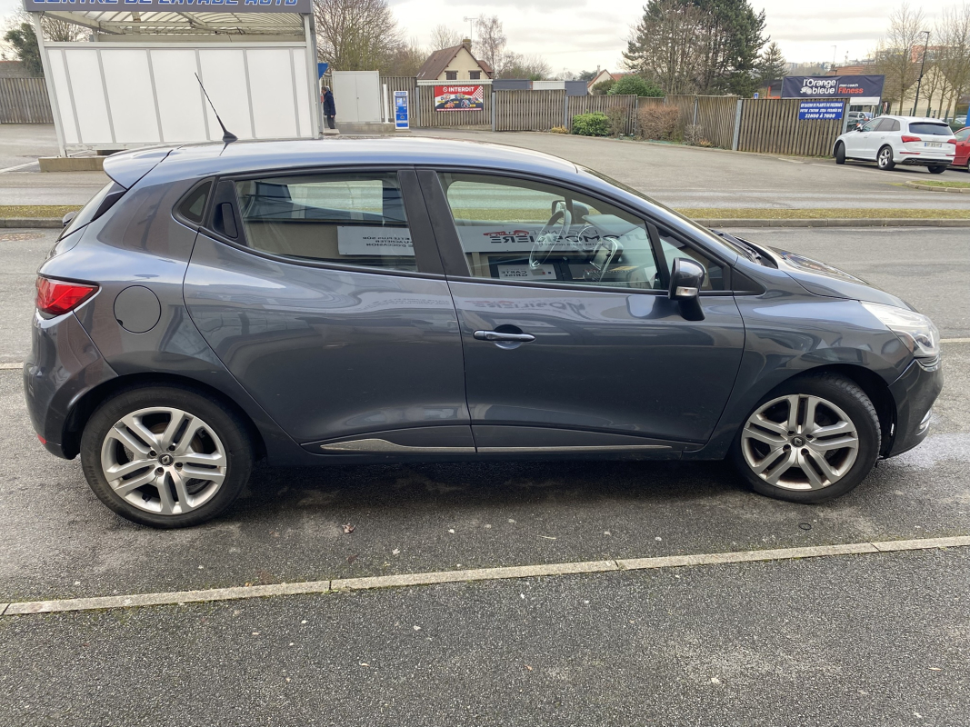 Renault Clio — 6