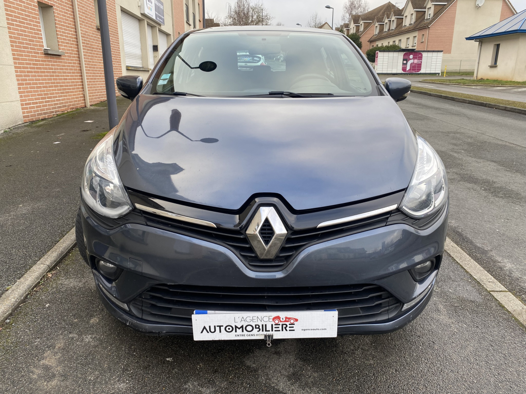 Renault Clio — 8