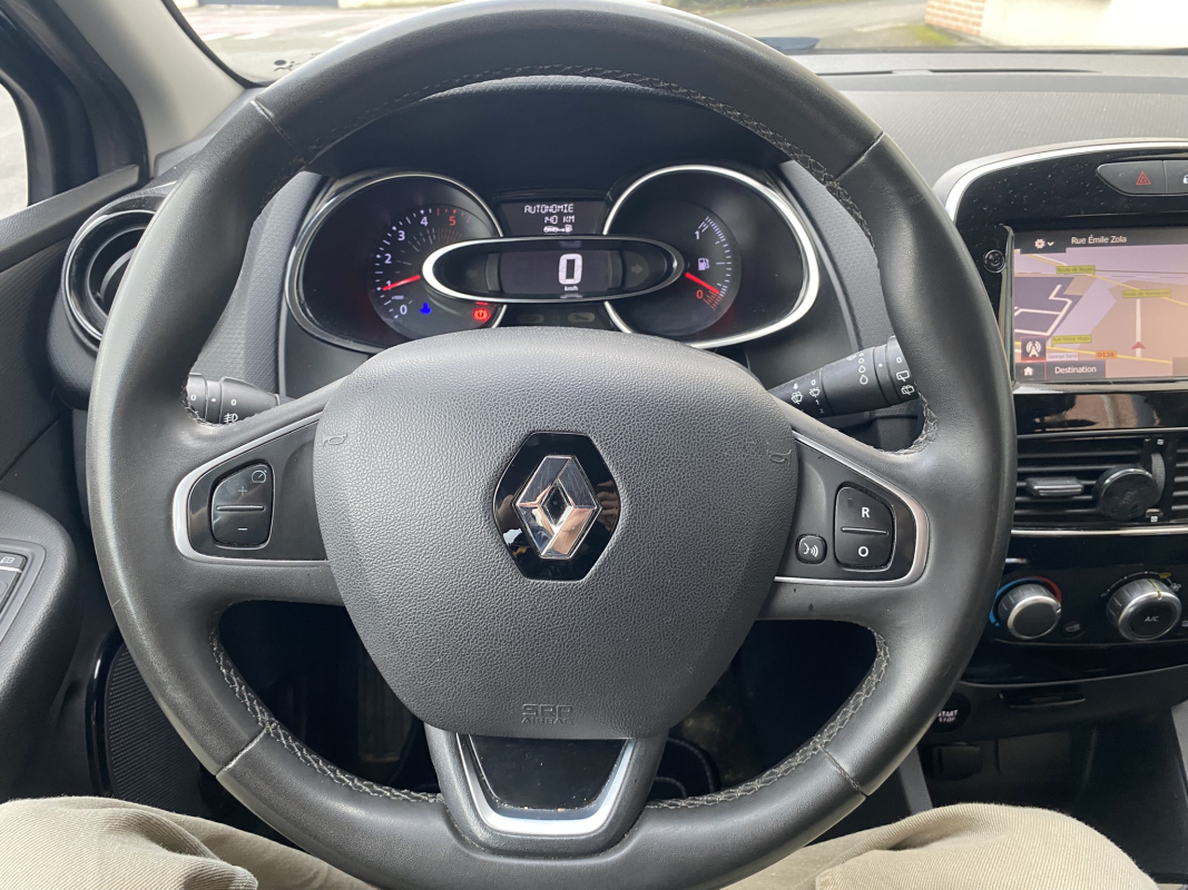 Renault Clio — 10
